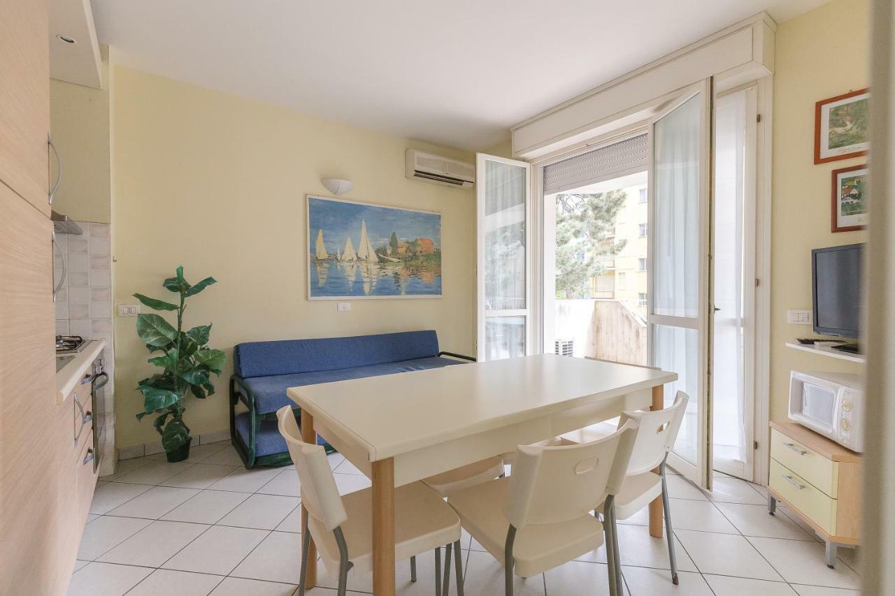 Sirena Apartments 里杜德里伊斯坦西 外观 照片
